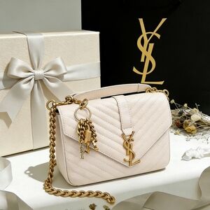 <AUTHENTIC>Saint Laurent Envelope Medium Bag